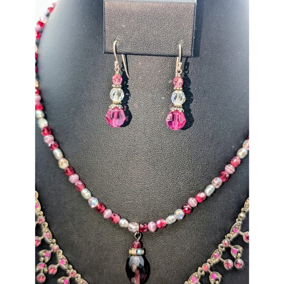 Mixed Lot of Crystal Rhinestone Bead 2 Necklaces 2 Bracelets & Dangle Earrings - Picture 2 of 10